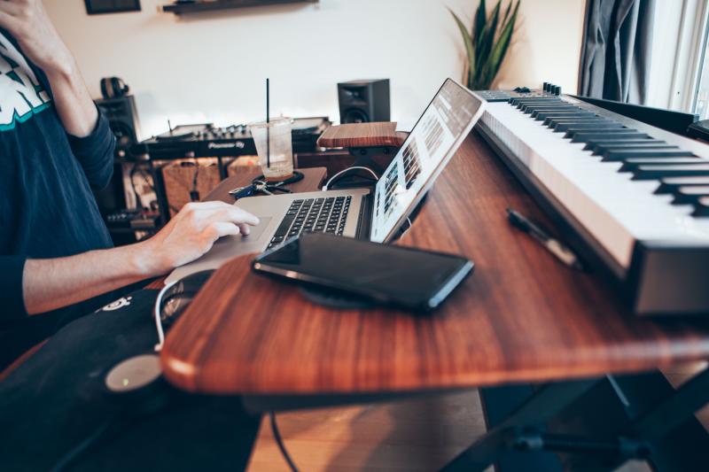 Онлайн-консультант НА СВЯЗИ!