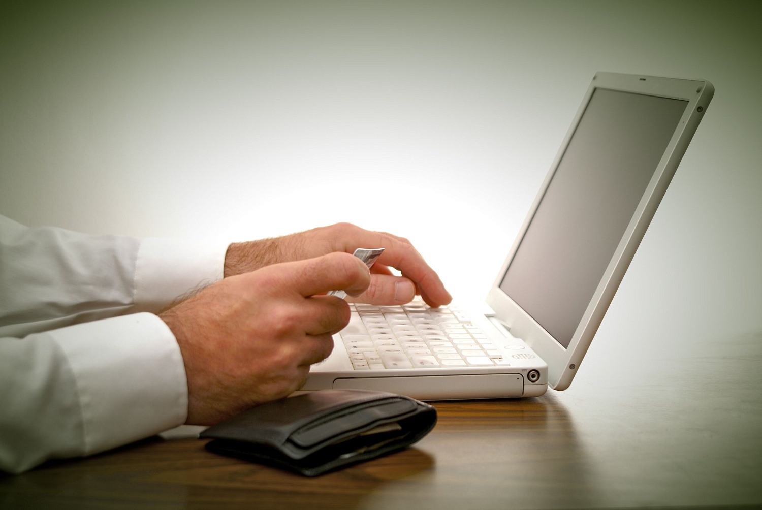 Бронирование любых услуг